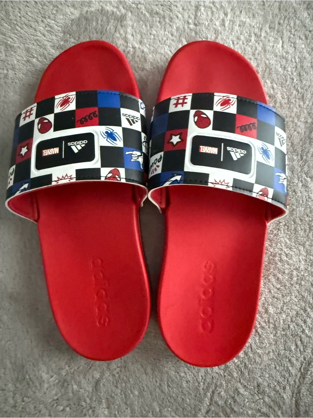 Adidas Marvel Spiderman Slides Kids Sz 3 - worn 1x